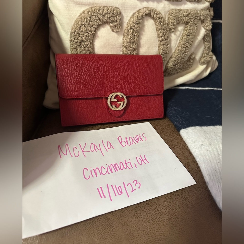 Gucci Wallet On Chain